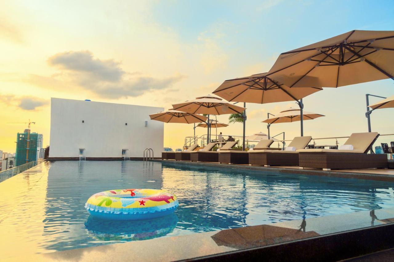 Ocean Hotel Phnom Penh Zewnętrze zdjęcie