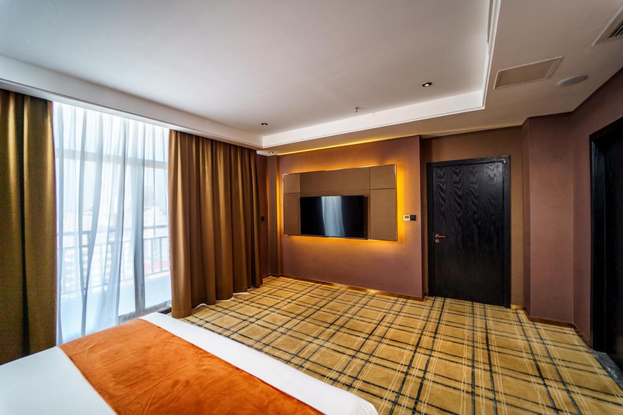 Ocean Hotel Phnom Penh Zewnętrze zdjęcie