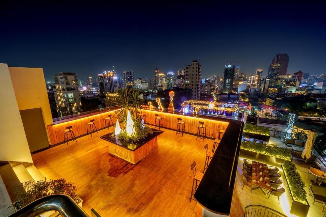 Ocean Hotel Phnom Penh Zewnętrze zdjęcie